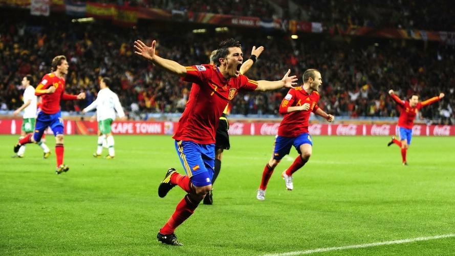 Roma đấu Với Leverkusen